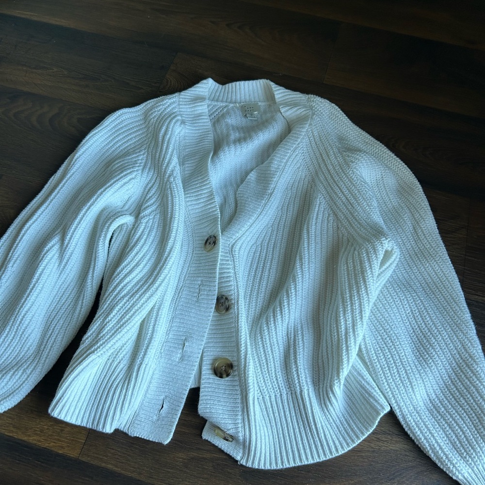 Women’s sweater